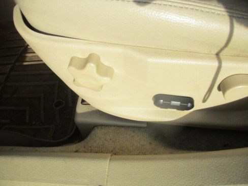 Used 2008 Ford Fusion SEL image 25