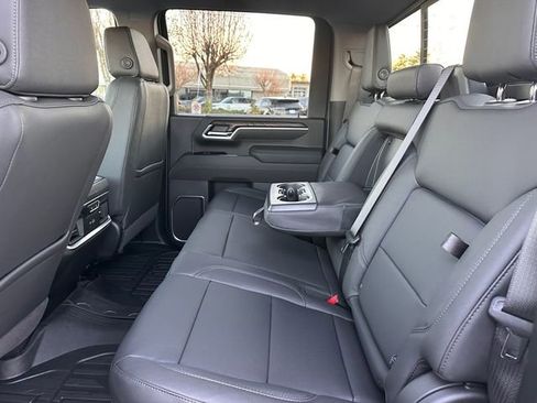 New 2026 GMC Sierra 2500 SLT w/ SLT Convenience Package image 21