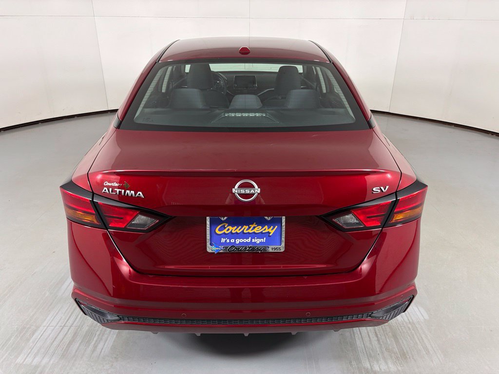 Used 2024 Nissan Altima 2.5 SV FWD image 7