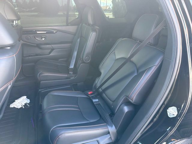 Used 2024 Honda Pilot TrailSport image 31