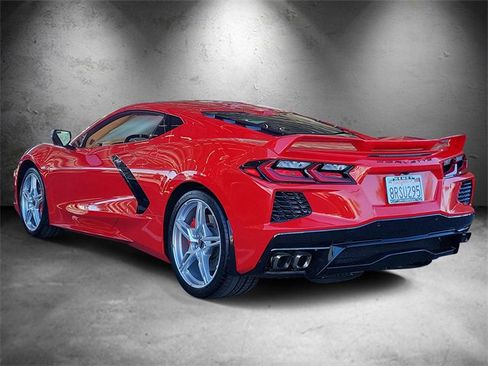 Used 2020 Chevrolet Corvette Stingray Premium Cpe w/ 3LT Preferred Equipment Group image 4