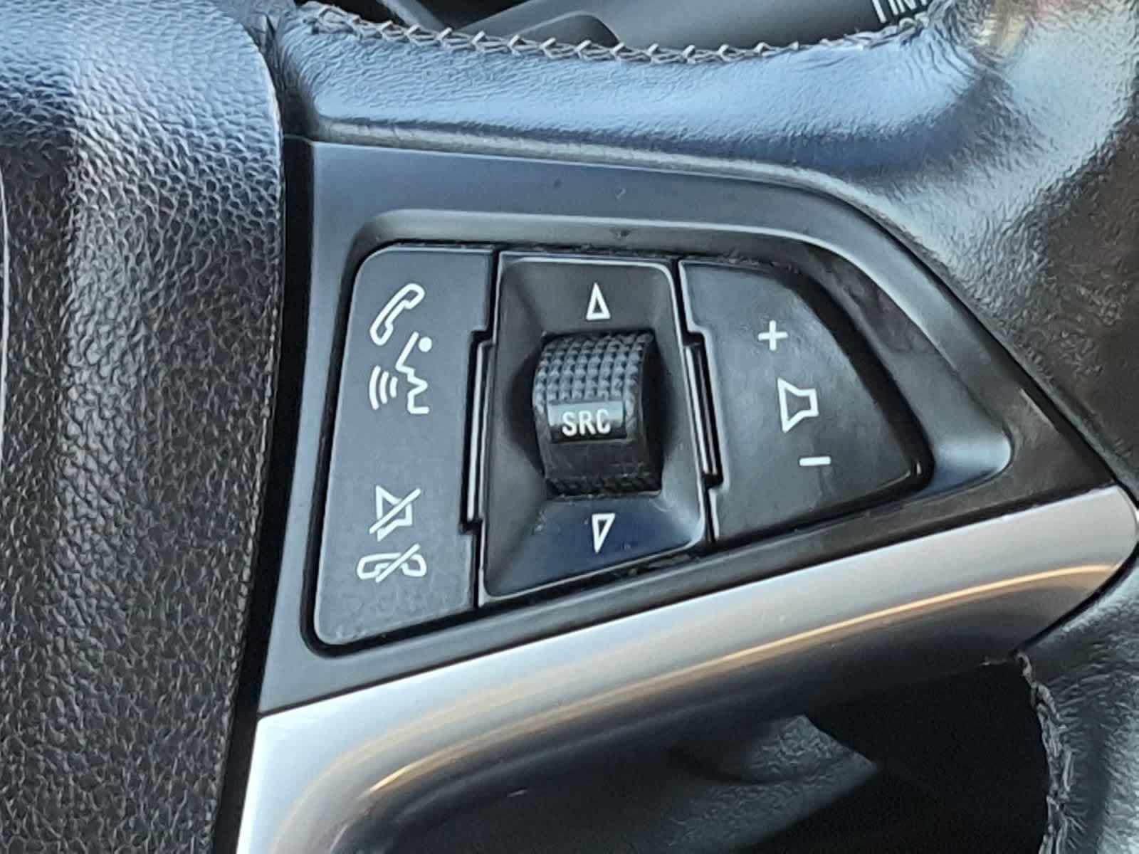 Used 2013 Buick Verano FWD image 24