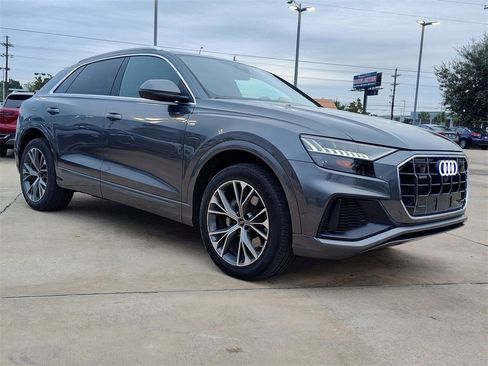 Used 2023 Audi Q8 Premium Plus w/ Premium Plus Package image 16