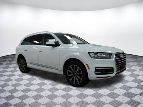 Used 2019 Audi Q7 3.0T Premium Plus w/ Premium Plus Package image 6