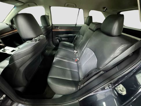 Used 2013 Subaru Outback 2.5i Limited image 22