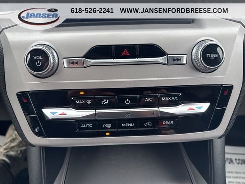 Used 2023 Ford Explorer XLT w/ Equipment Group 202A AWD/4WD image 24