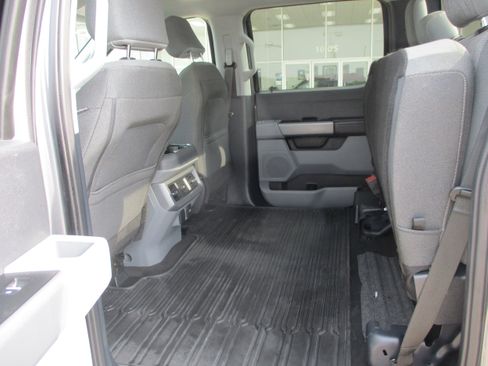 Used 2024 Ford F350 XLT w/ 360-Degree Camera Package AWD/4WD image 7