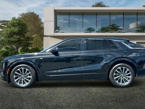 Certified 2024 Cadillac Lyriq Sport w/ LPO, Floor Liner Package AWD/4WD image 7