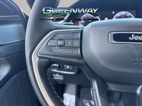 New 2025 Jeep Grand Cherokee Altitude RWD image 27