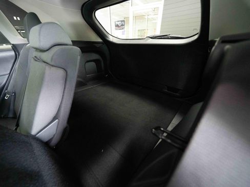 Used 2025 Toyota RAV4 LE AWD/4WD image 24