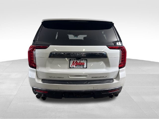 Used 2024 GMC Yukon XL Denali Ultimate AWD/4WD image 4
