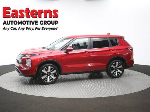 Used 2025 Mitsubishi Outlander SE AWD/4WD image 59