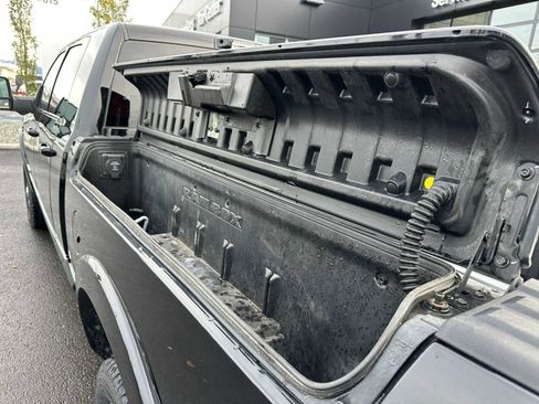 Used 2024 RAM 3500 Limited image 15