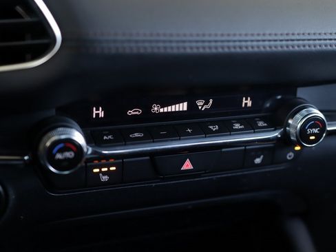 Used 2025 MAZDA MAZDA3 s image 17