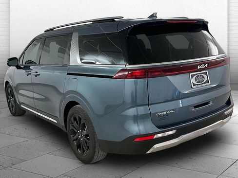 Used 2024 Kia Carnival SX image 4