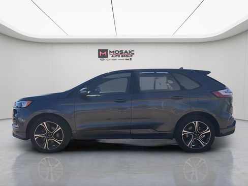 Used 2020 Ford Edge ST w/ Cold Weather Package image 4