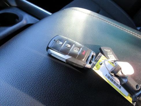 Used 2023 RAM 1500 Big Horn image 31