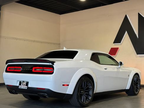 Used 2021 Dodge Challenger R/T Scat Pack RWD image 4