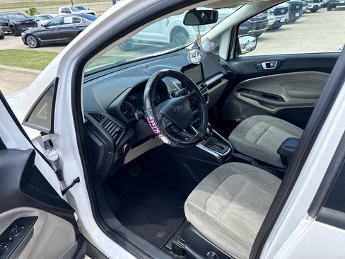 Used 2018 Ford EcoSport SE w/ SE Convenience Package FWD image 19