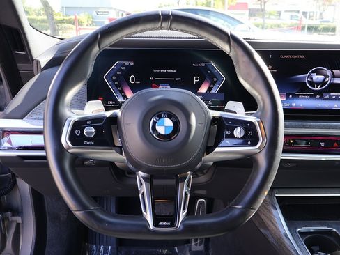 Used 2025 BMW 740i image 47