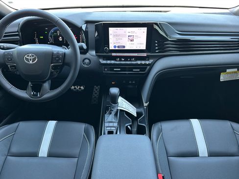 Certified 2026 Toyota Camry SE w/ Convenience Package FWD image 13