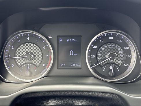 Used 2020 Hyundai Elantra SE FWD image 27