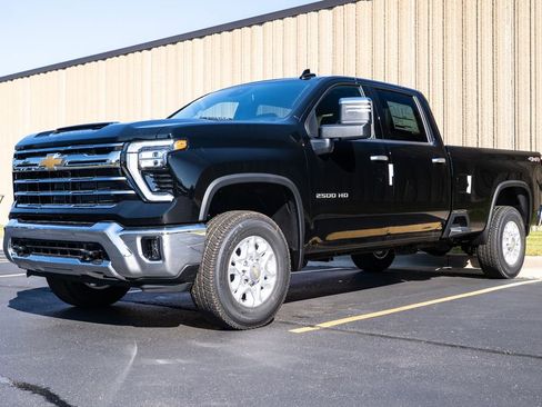 New 2026 Chevrolet Silverado 2500 LTZ image 4