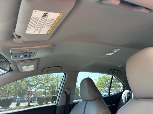 Used 2024 Toyota Camry SE image 13