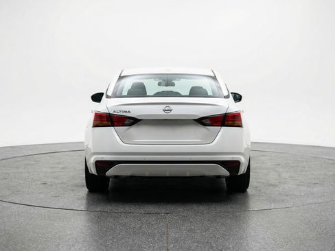 Used 2025 Nissan Altima 2.5 SV image 7