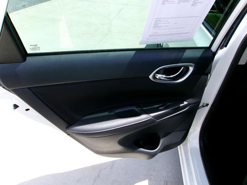 Used 2019 Nissan Sentra SV w/ Special Edition Package image 13