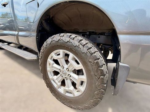 Used 2016 Nissan Titan SL AWD/4WD image 27