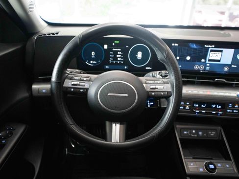 Used 2024 Hyundai Kona SEL w/ Convenience Package FWD image 21