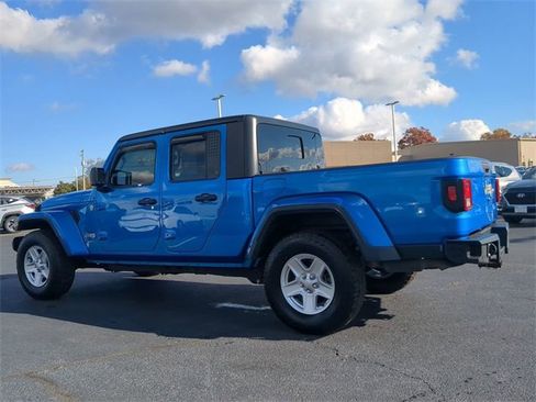 Used 2021 Jeep Gladiator Sport image 6