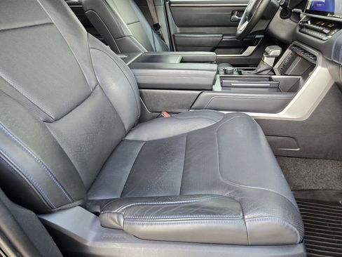 Used 2023 Toyota Tundra Platinum w/ Advanced Package image 9