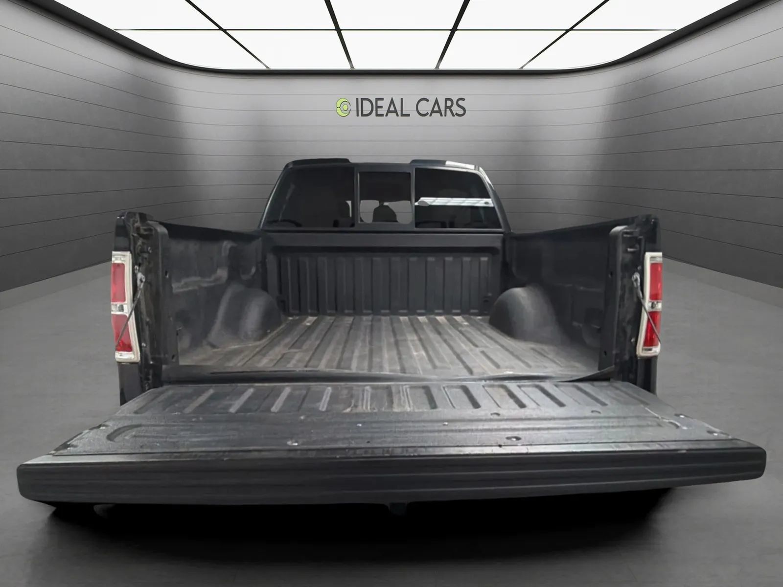 Used 2014 Ford F150 XLT w/ Equipment Group 302A Luxury AWD/4WD image 19