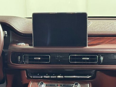 Certified 2023 Lincoln Aviator Black Label w/ Dynamic Handling Package image 23