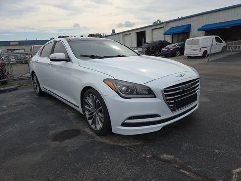 Used 2015 Hyundai Genesis 3.8 w/ Option Group 03 image 6