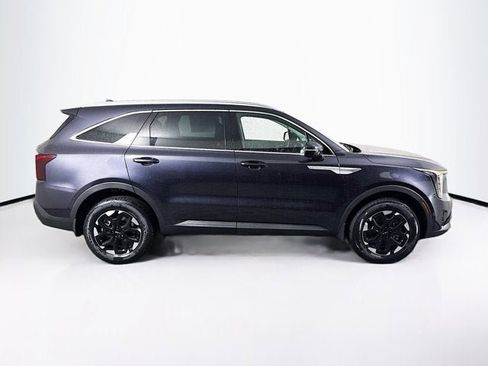 New 2026 Kia Sorento S image 4