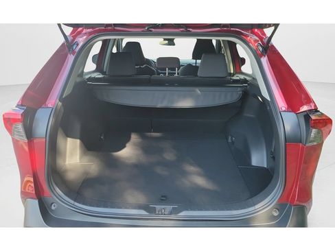 Used 2025 Toyota RAV4 XLE FWD image 9