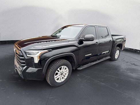 Used 2022 Toyota Tundra SR5 image 1