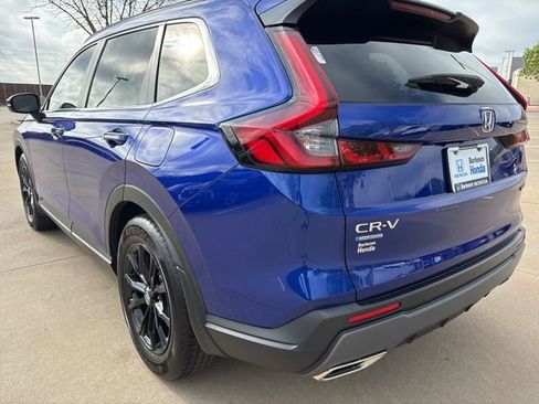 Used 2025 Honda CR-V Sport image 4