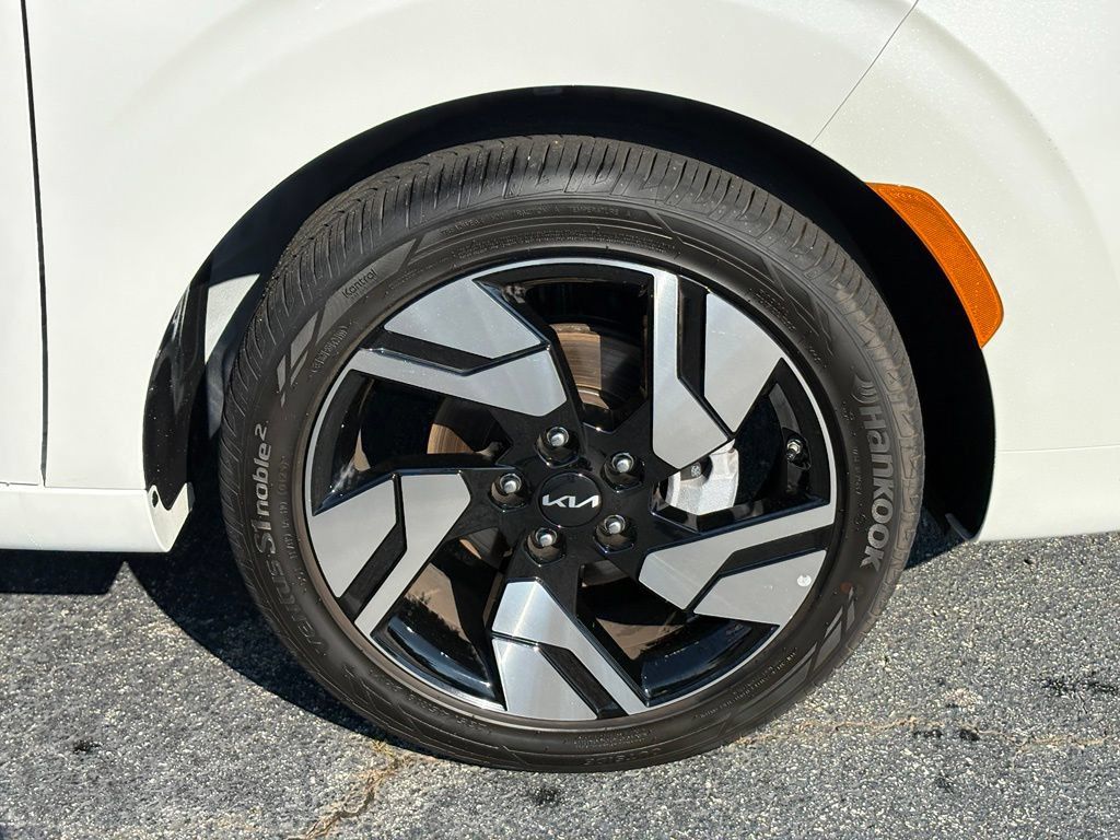 Used 2025 Kia Soul GT-Line w/ GT-Line Technology Package FWD image 29