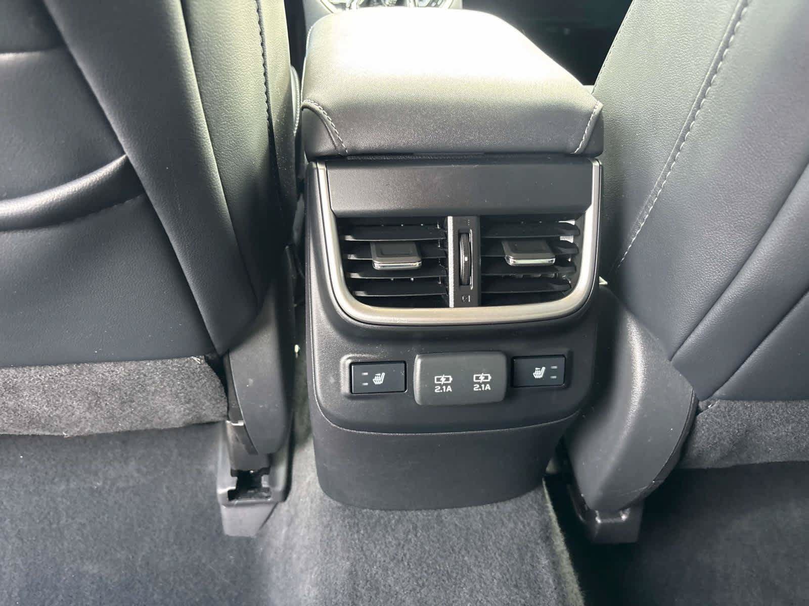 Used 2022 Subaru Outback Limited AWD/4WD image 14