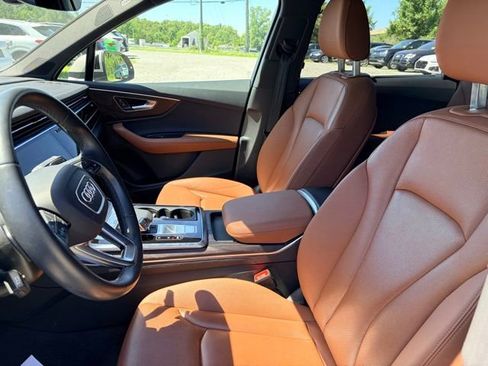 Used 2023 Audi Q7 3.0T Prestige w/ Prestige Package AWD/4WD image 7
