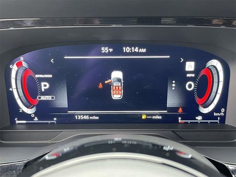 Used 2024 Nissan Pathfinder Platinum w/ Cargo Package image 23