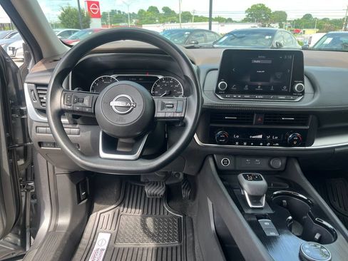 Used 2023 Nissan Rogue SV AWD/4WD image 22