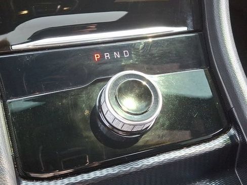 Used 2024 Jeep Grand Cherokee L Altitude AWD/4WD image 16