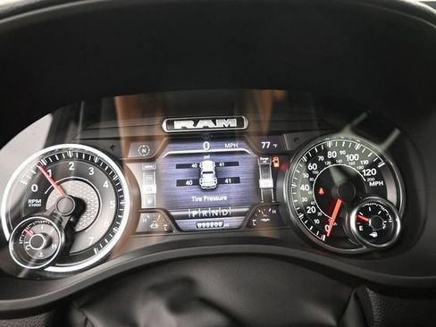 Used 2022 RAM 1500 Laramie AWD/4WD image 32