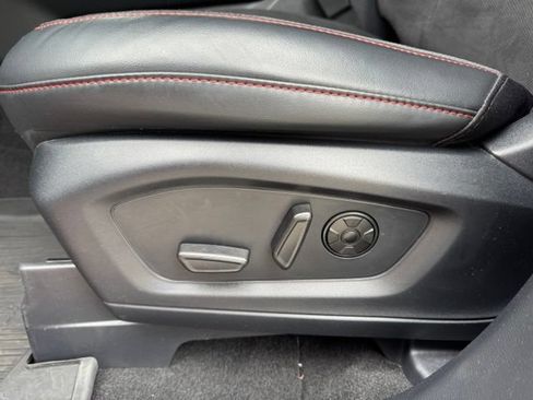 Used 2025 Ford Explorer ST AWD/4WD image 24