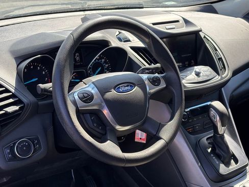 Used 2016 Ford Escape SE w/ Equipment Group 201A image 8